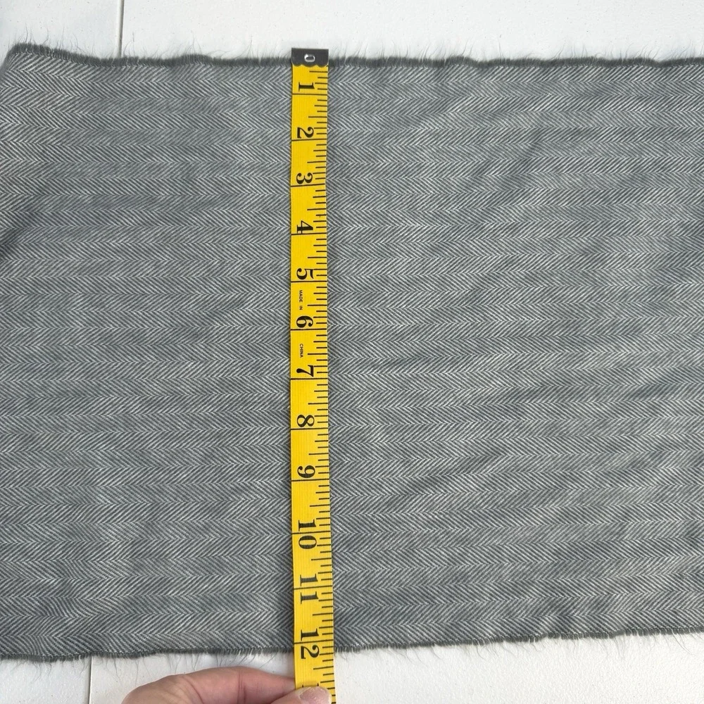 Gray Herringbone 100%‎ Cashmere Scarf Wrap Scotland Fringe 12